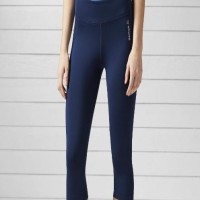 شلوارک ورزشی زنانه ریباک BK6499